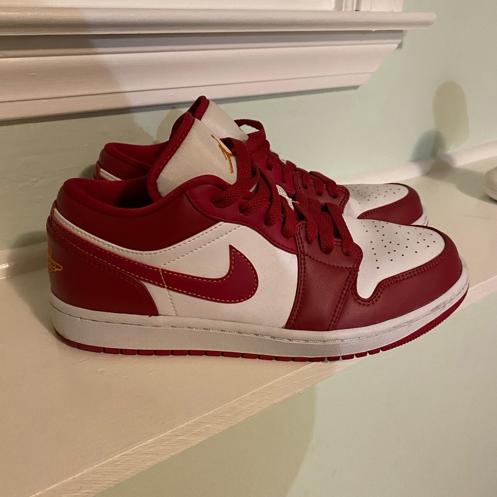Authentic Air Jordan’s 1 Cardinal Red lows Size 8.5